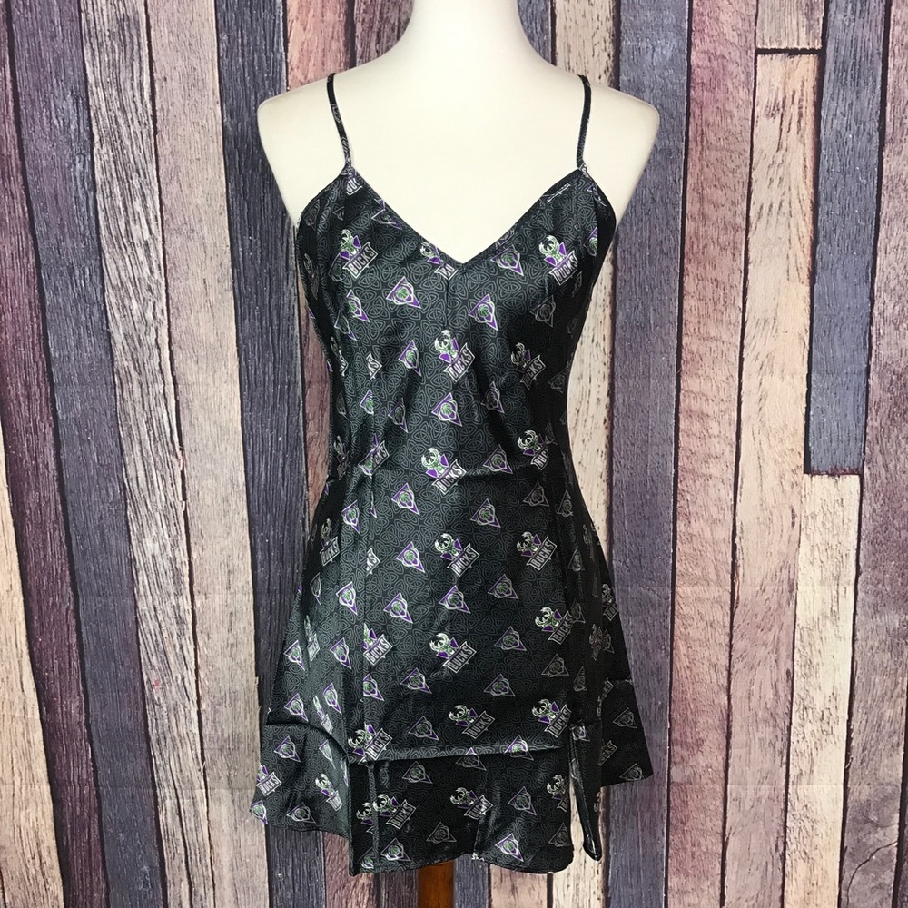 New With Tags Bucks Satin Sleep Dress Pajama S